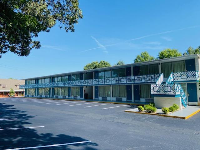 Econo Lodge كليمسون المظهر الخارجي الصورة