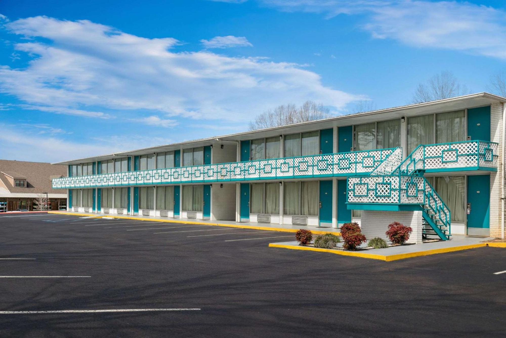 Econo Lodge كليمسون المظهر الخارجي الصورة